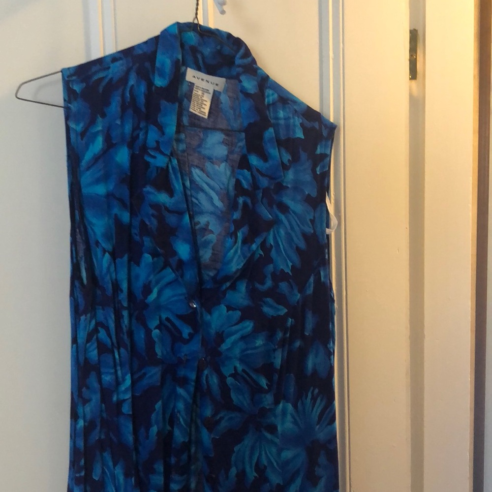 Avenue rayon tropical blue print size16